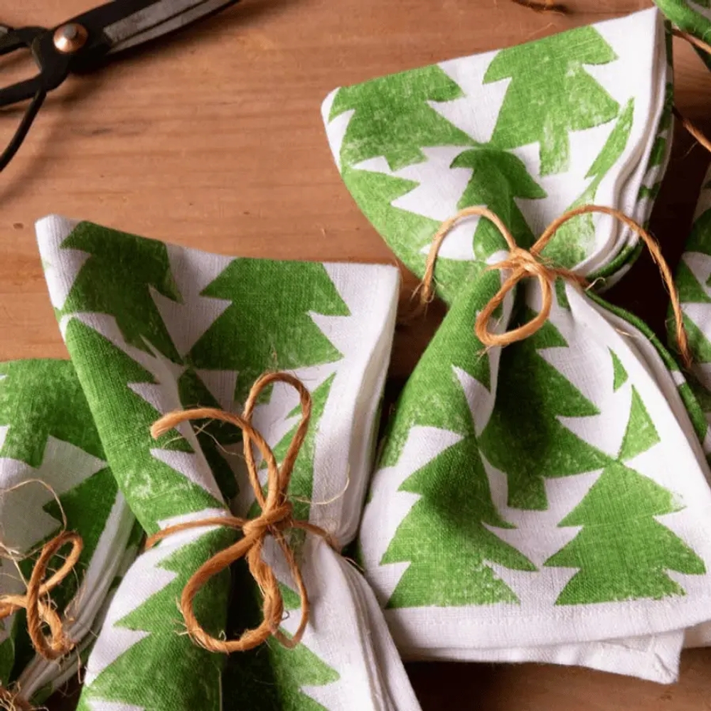 img of DIY Christmas napkin tutorial with Molly Mahon